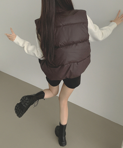 간절기 초겨울 하이넥 무광 조끼 패딩 브라운