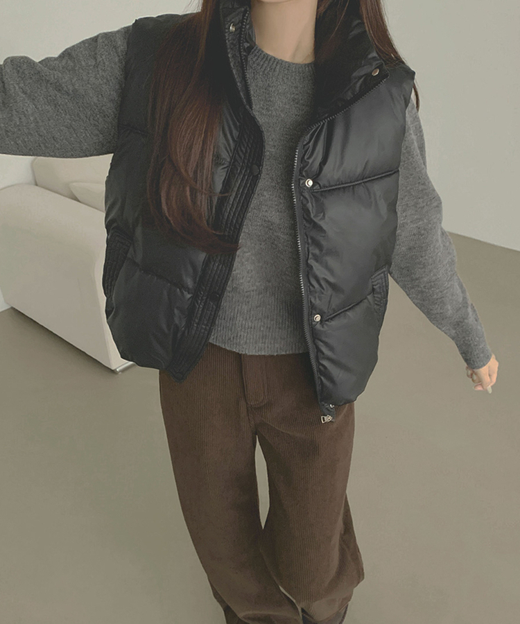 간절기 초겨울 하이넥 무광 조끼 패딩 블랙