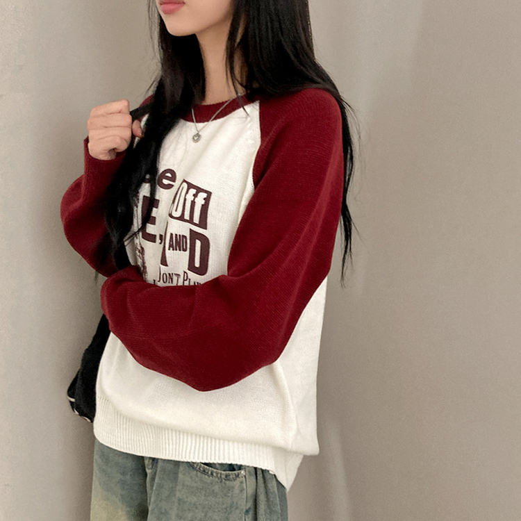 티켄 레터링 배색 라운드 나그랑 루즈핏 니트 레드