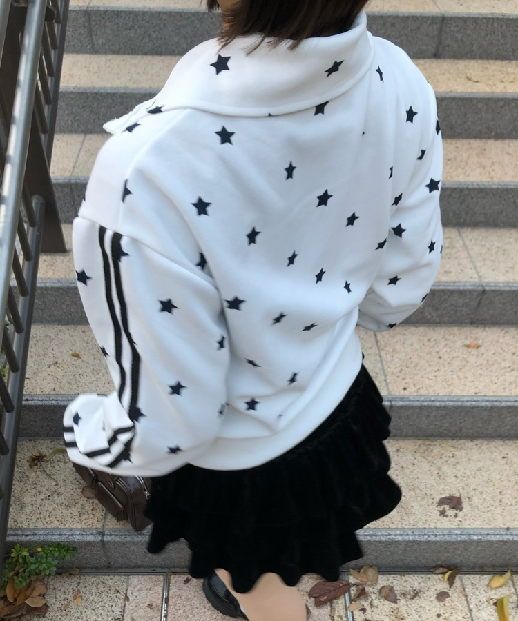 별하트 패치 집업 화이트