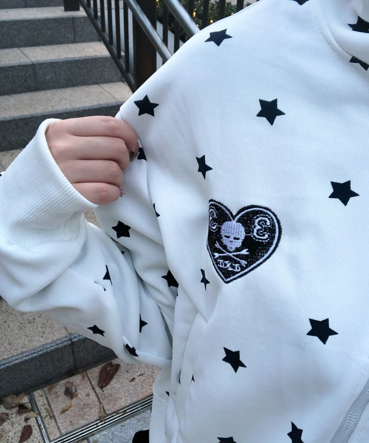 별하트 패치 집업 화이트