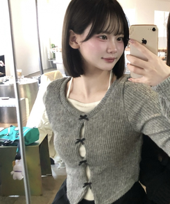 샤샤 리본 일체형 레이어드 니트 그레이