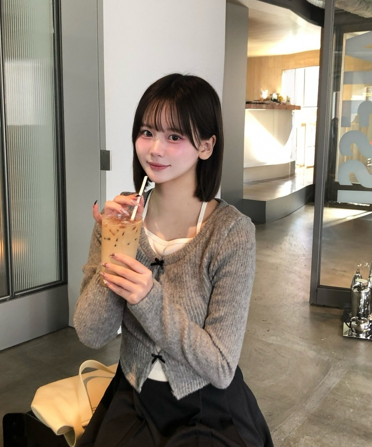 샤샤 리본 일체형 레이어드 니트 그레이