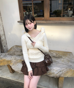 케이블 퍼 후드 니트탑 화이트