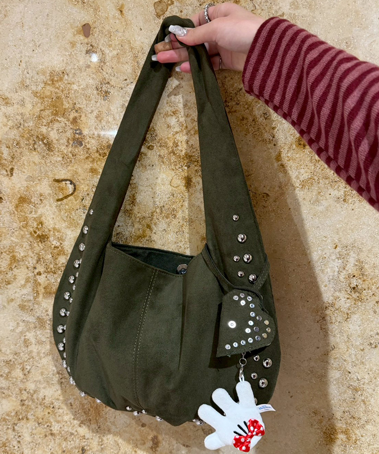 스터드 리머블 숄더백 카키