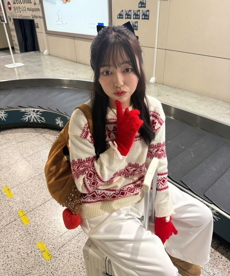 스터드 리머블 숄더백 카멜