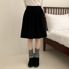 スエードピンタックフレアミディスカート BLACK