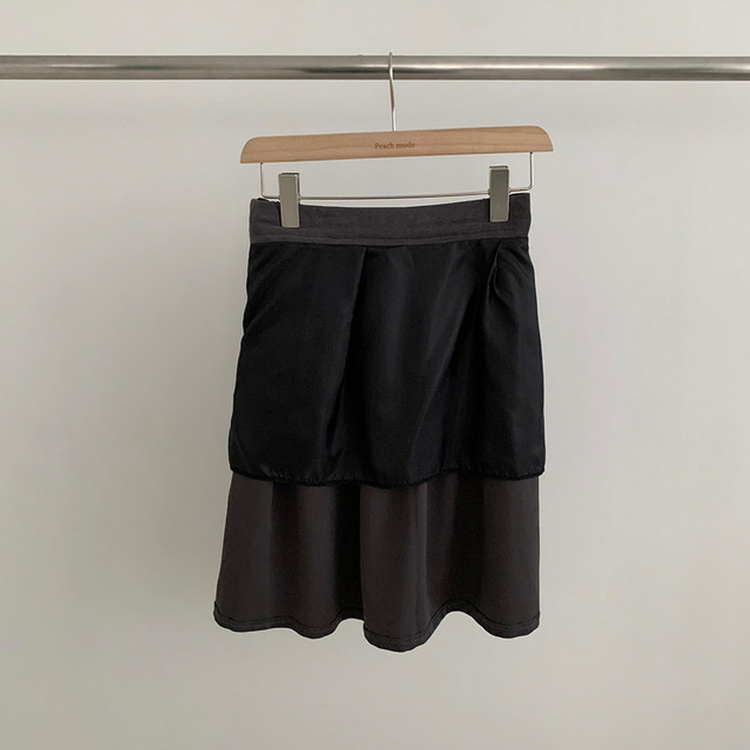 スエードピンタックフレアミディスカート