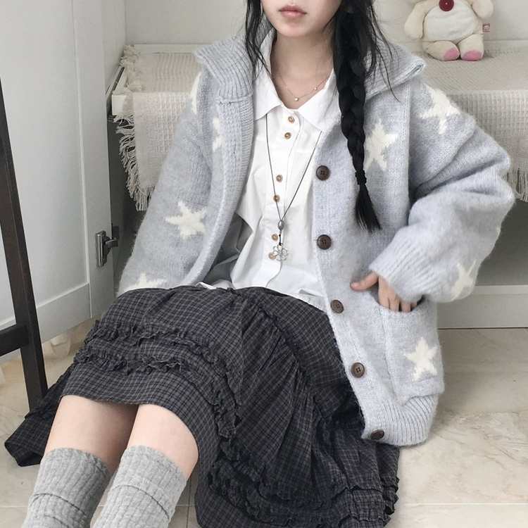 우드버튼 스타 키치 해비 아우터 포켓 카라 니트가디건 소라