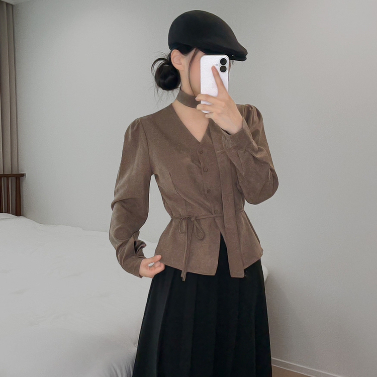 【タイ付き】ストラップVネック長袖ブラウス BROWN
