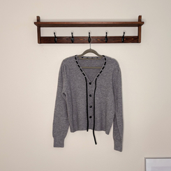 リボンボタンVネックニットカーディガン