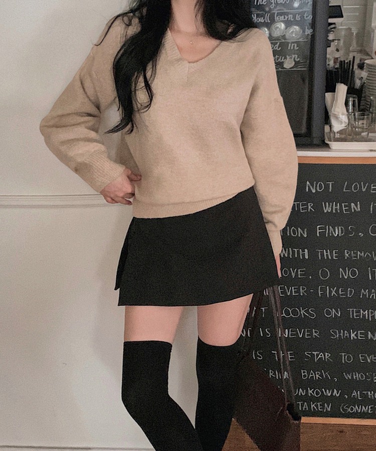 【ベルト付き】モダンスリットミニパンツスカート BLACK