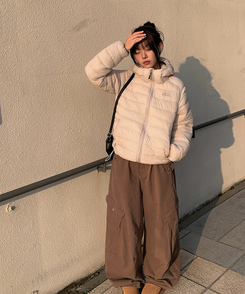 軽量ストリングフードダウンジャンパー IVORY