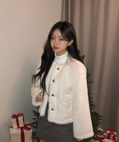 ボタンツイードフェイクファージャケット IVORY