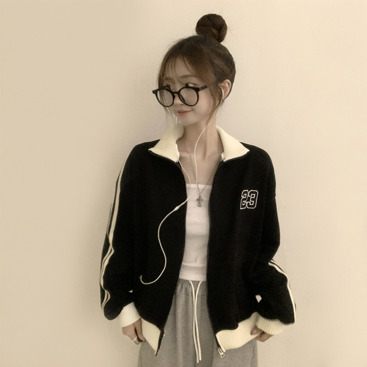 꾸안꾸 무드의 자수 두줄 배색 가을 긴팔 오버핏 집업 겨울 아우터 트레이닝 져지 하이넥 맨투맨 5color 블랙