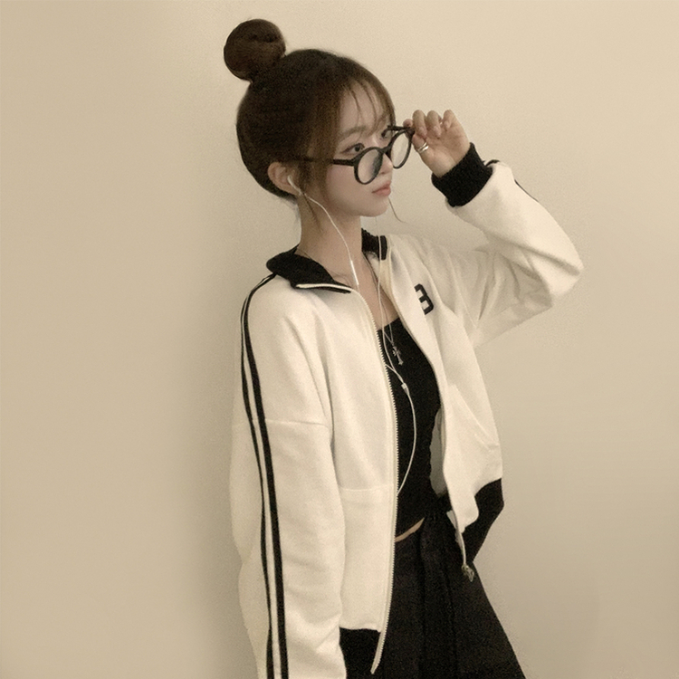 꾸안꾸 무드의 자수 두줄 배색 가을 긴팔 오버핏 집업 겨울 아우터 트레이닝 져지 하이넥 맨투맨 5color 화이트