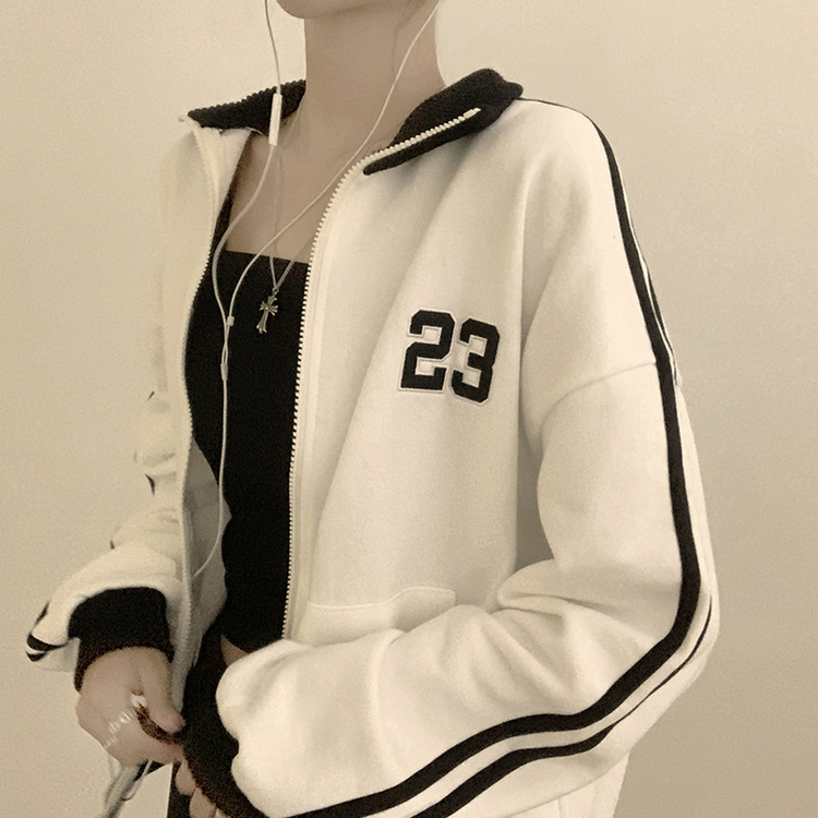 꾸안꾸 무드의 자수 두줄 배색 가을 긴팔 오버핏 집업 겨울 아우터 트레이닝 져지 하이넥 맨투맨 5color 화이트