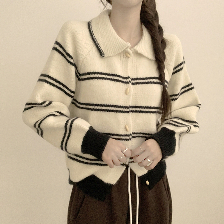 실물보장 귀여운 무드의 미미 라인 오버핏 스트라이프 가을 긴팔 니트 가디건 아이보리