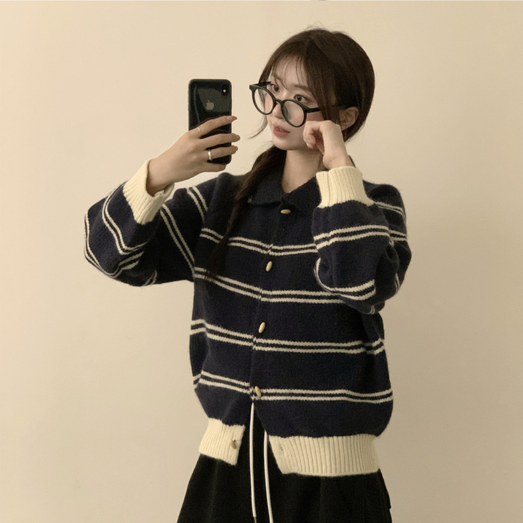 실물보장 귀여운 무드의 미미 라인 오버핏 스트라이프 가을 긴팔 니트 가디건 네이비