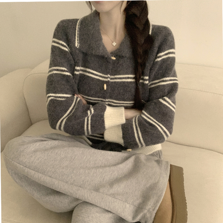 실물보장 귀여운 무드의 미미 라인 오버핏 스트라이프 가을 긴팔 니트 가디건 그레이