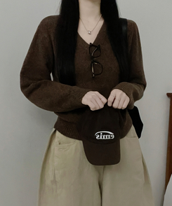 [V,라운드넥 선택]세미크롭핏라운드브이넥긴팔니트(10color) 밤색