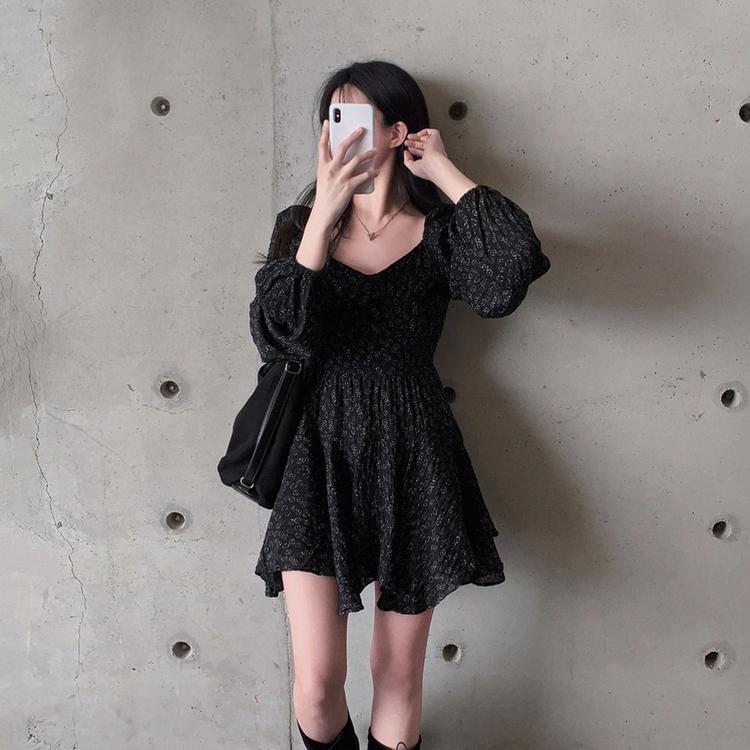 블랙스완 퍼프 잔꽃 언발 미디 원피스 블랙