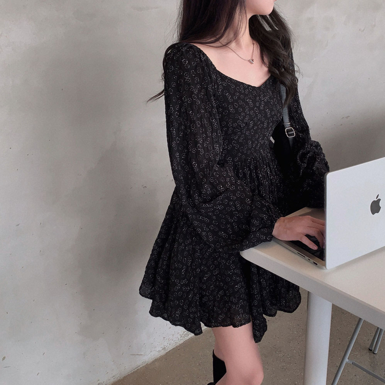 블랙스완 퍼프 잔꽃 언발 미디 원피스 블랙