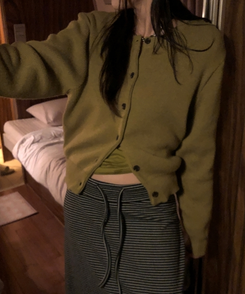 ラウンドネックカーディガン OLIVE