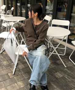 ラウンドネックカーディガン BROWN