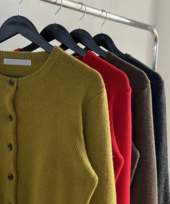 ラウンドネックカーディガン