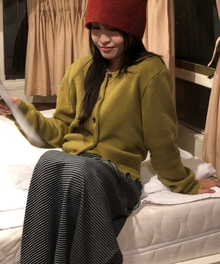 ラウンドネックカーディガン OLIVE