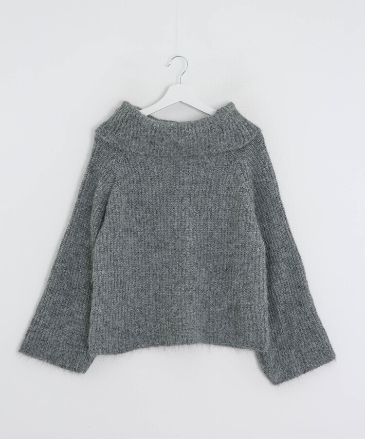 루즈핏 여리여리 오프숄더 니트