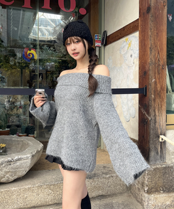 루즈핏 여리여리 오프숄더 니트 그레이