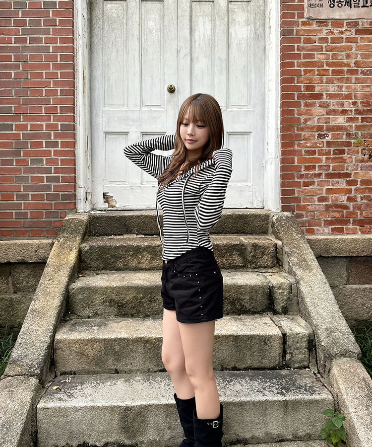 スタッズショートパンツ BLACK