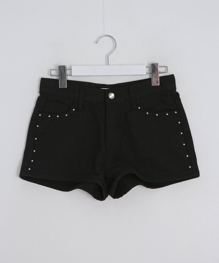 スタッズショートパンツ