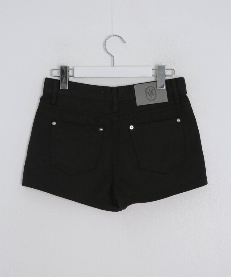 スタッズショートパンツ