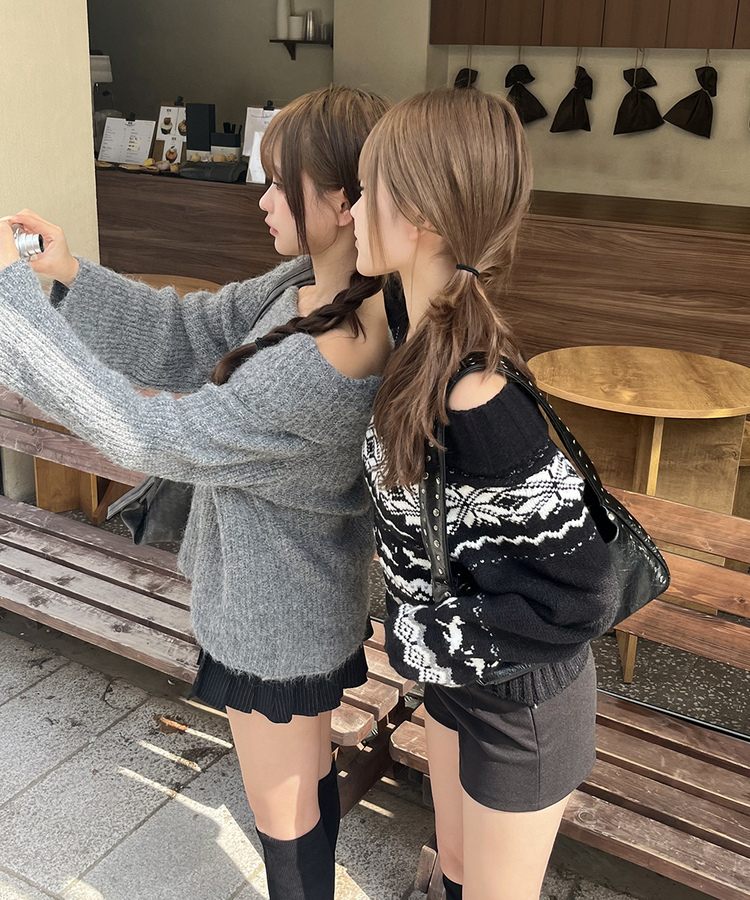 ノルディックオフショルダーニット BLACK