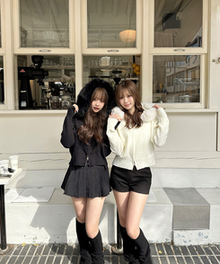 フェイクファーニットジップアップ WHITE