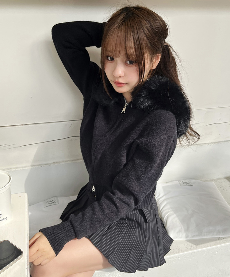 フェイクファーニットジップアップ BLACK