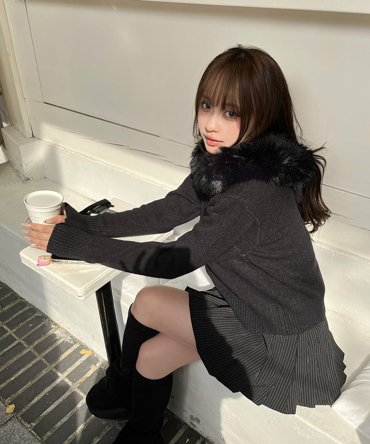 フェイクファーニットジップアップ BLACK