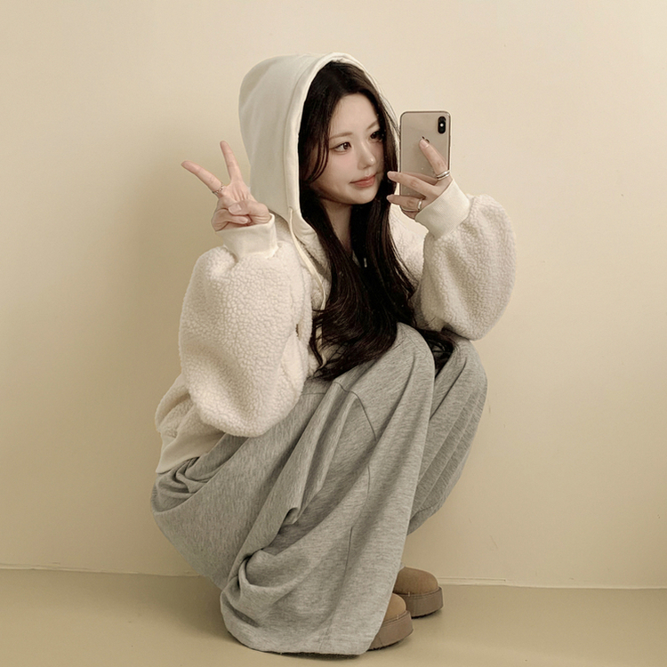 양털 뽀글이 배색 투웨이 스트링 오버핏 덤블 크롭 후드집업 점퍼 크림