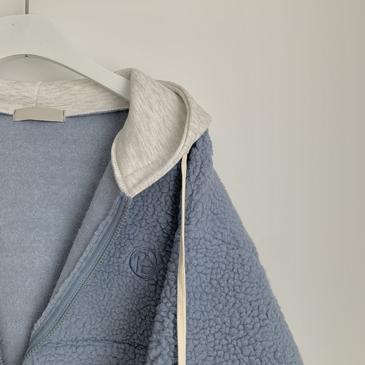 양털 뽀글이 배색 투웨이 스트링 오버핏 덤블 크롭 후드집업 점퍼