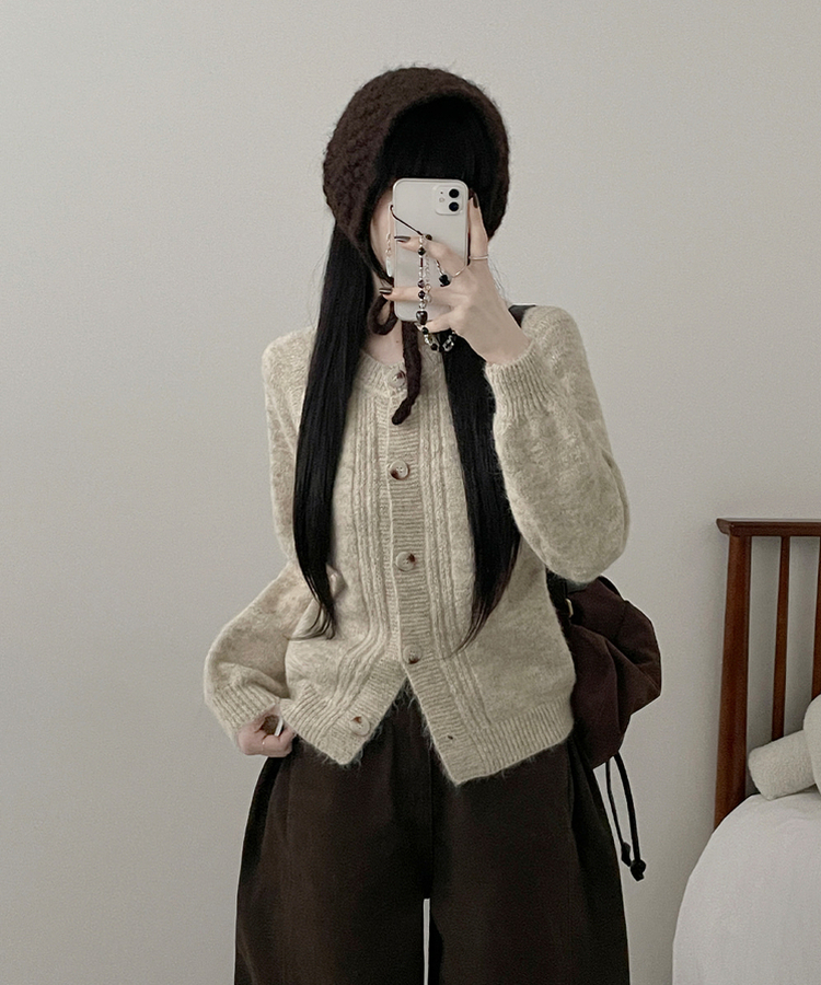 시그니처라운드벌룬루즈핏니트가디건