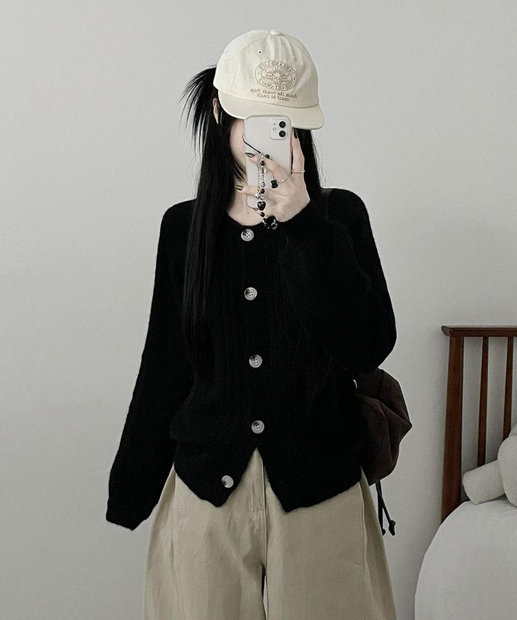 시그니처라운드벌룬루즈핏니트가디건