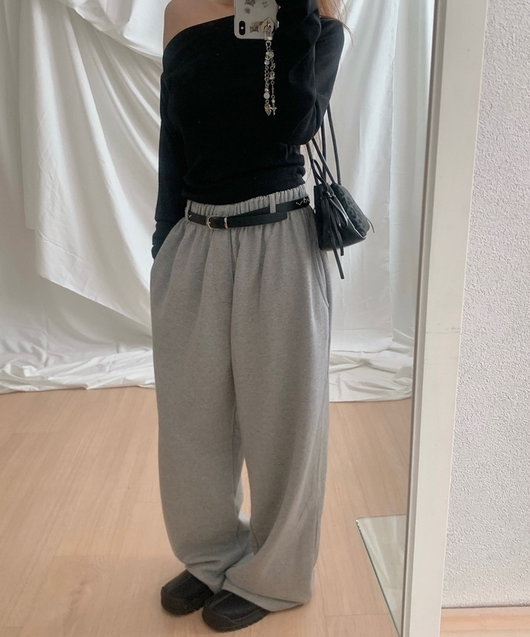 スタースタッドスリムレザーベルト BLACK