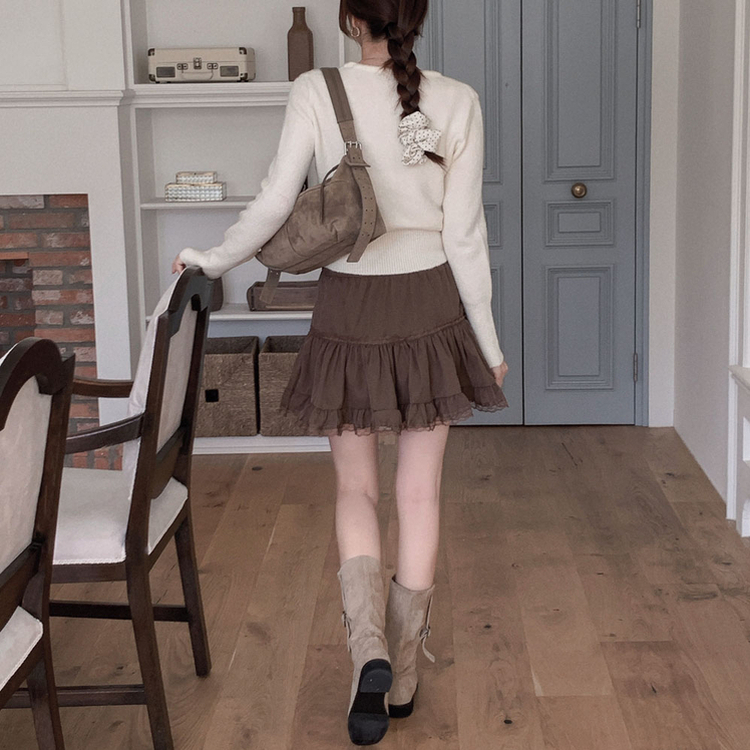 허리3kg 잘록해보이는 핏슬림핏 라운드 니트 크림