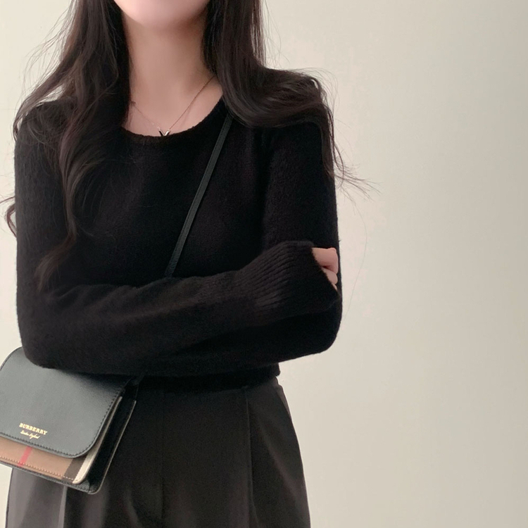 허리3kg 잘록해보이는 핏슬림핏 라운드 니트 블랙