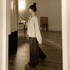 부드럽고 폭닥한 배색 단추포인트 라운드 겨울 여리여리 울가디건 아이보리