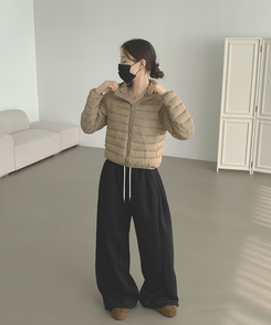 깔끔 군더더기 없는 경량 간절기 겨울 패딩 베이지