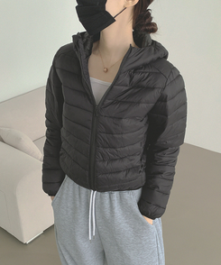 깔끔 군더더기 없는 경량 간절기 겨울 패딩 블랙
